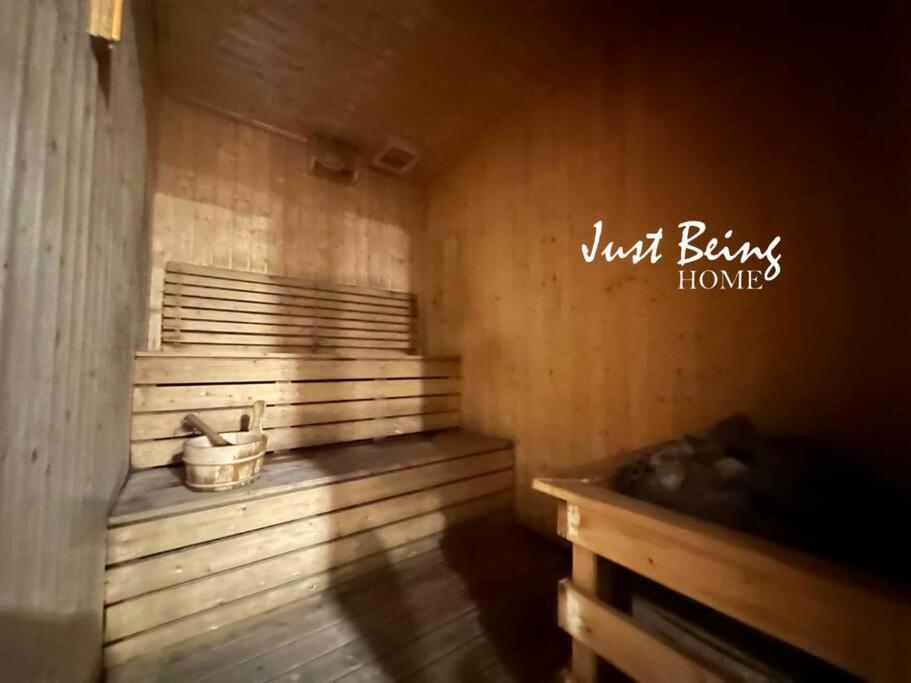 Pangsapuri Just Being 5pax 1br/1ba 1queen/1single/1sofa *