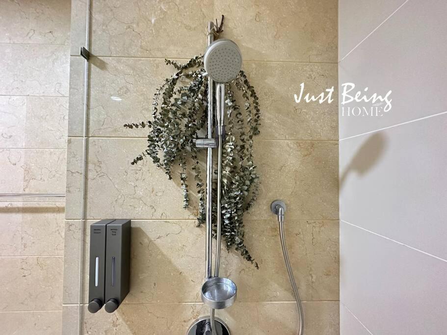 Just Being 5pax 1br/1ba 1queen/1single/1sofa *