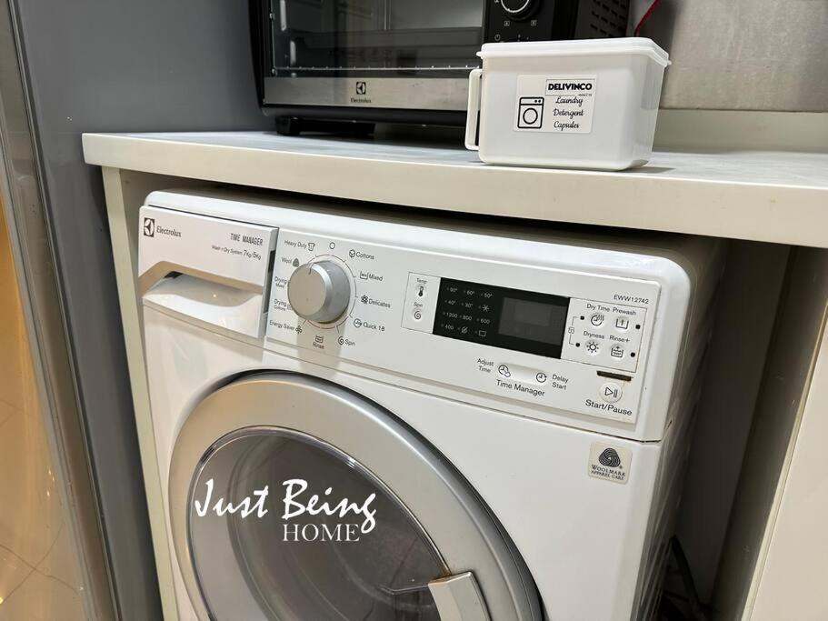 Apartment Just Being 5pax 1br/1ba 1queen/1single/1sofa *