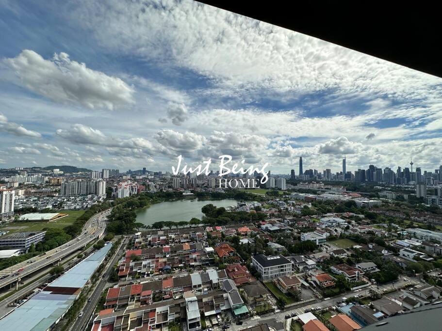 Pangsapuri Just Being 5pax 1br/1ba 1queen/1single/1sofa Kuala Lumpur