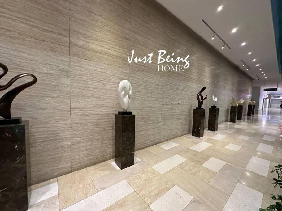 Just Being 5pax 1br/1ba 1queen/1single/1sofa Apartment Kuala Lumpur
