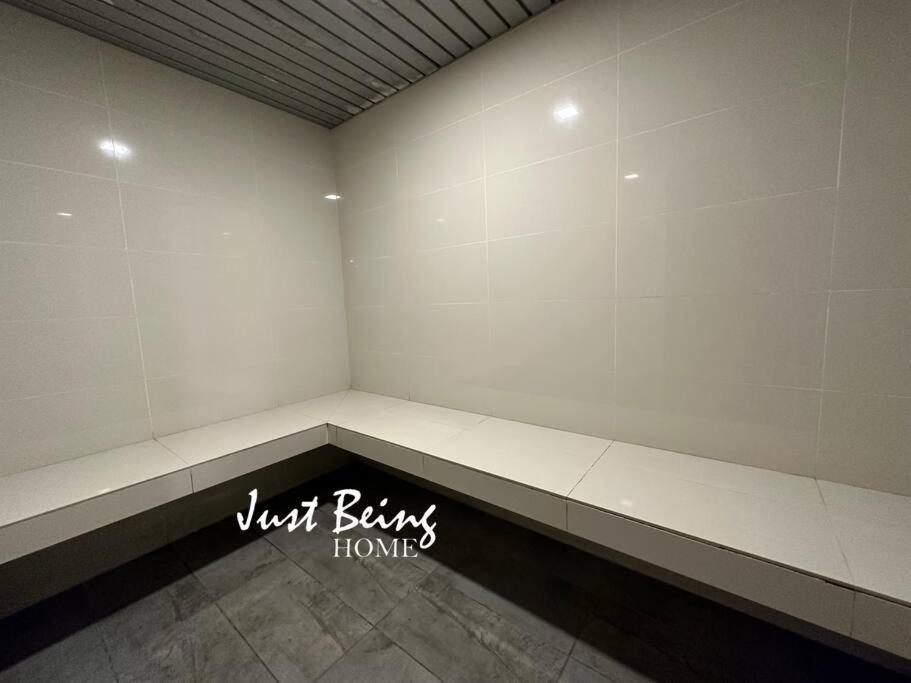 Pangsapuri Just Being 5pax 1br/1ba 1queen/1single/1sofa