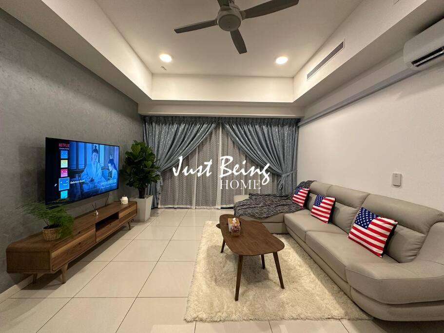 Just Being 5pax 1br/1ba 1queen/1single/1sofa Apartment